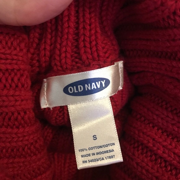Old Navy Women’s turtleneck red sweater size small - Picture 5 of 6